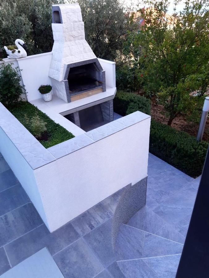Apartment Zunabovic トロギール エクステリア 写真