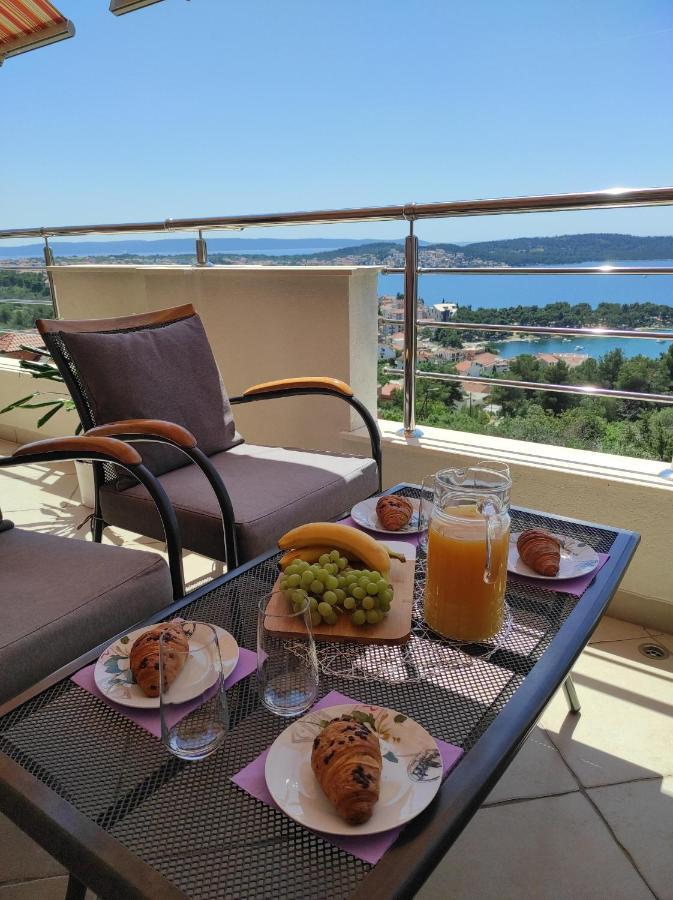 Apartment Zunabovic トロギール エクステリア 写真