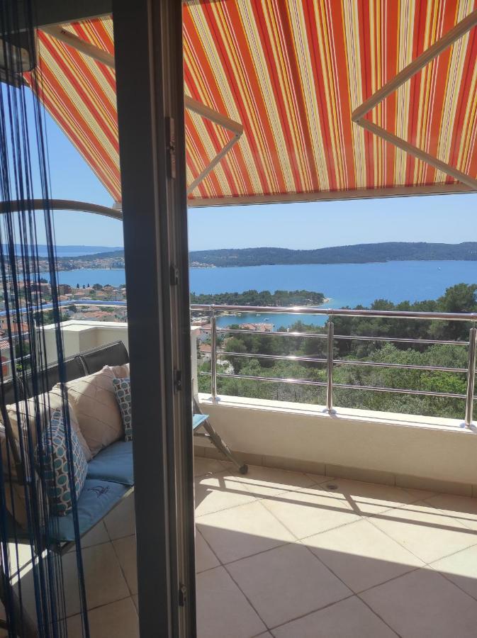 Apartment Zunabovic トロギール エクステリア 写真