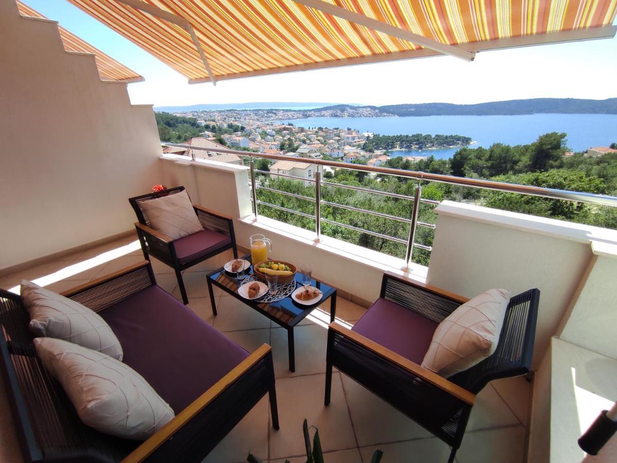 Apartment Zunabovic トロギール エクステリア 写真