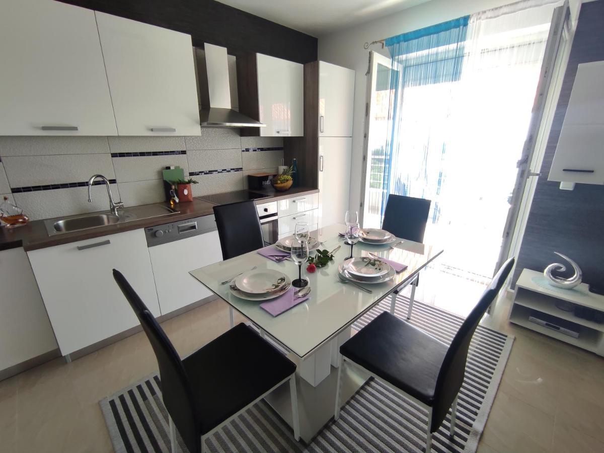 Apartment Zunabovic トロギール エクステリア 写真