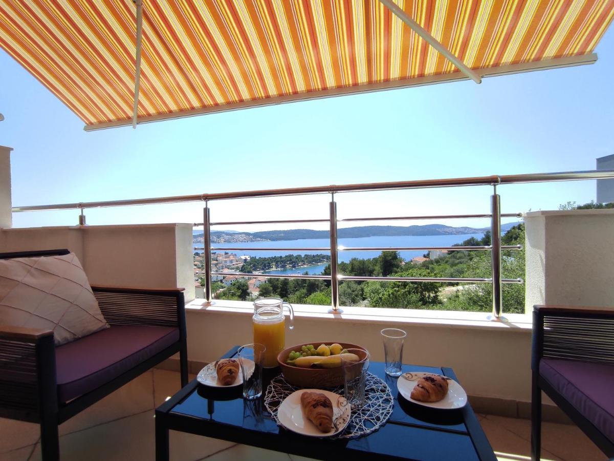 Apartment Zunabovic トロギール エクステリア 写真