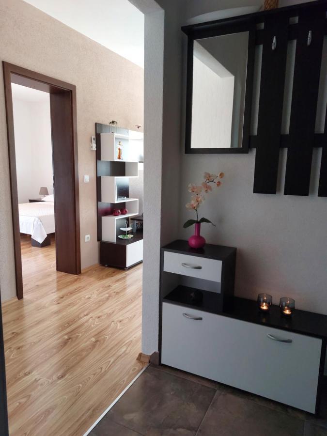 Apartment Zunabovic トロギール エクステリア 写真