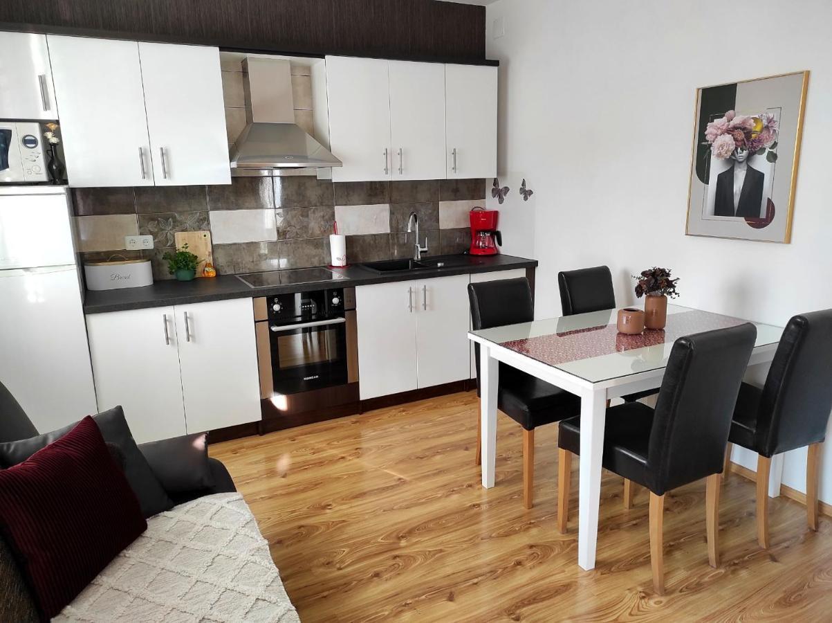 Apartment Zunabovic トロギール エクステリア 写真